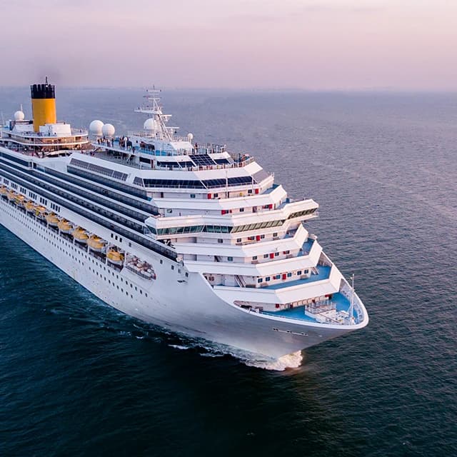 cruise ship
